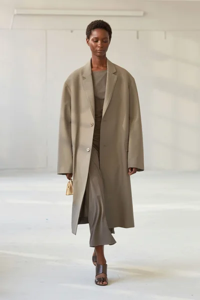Look 8